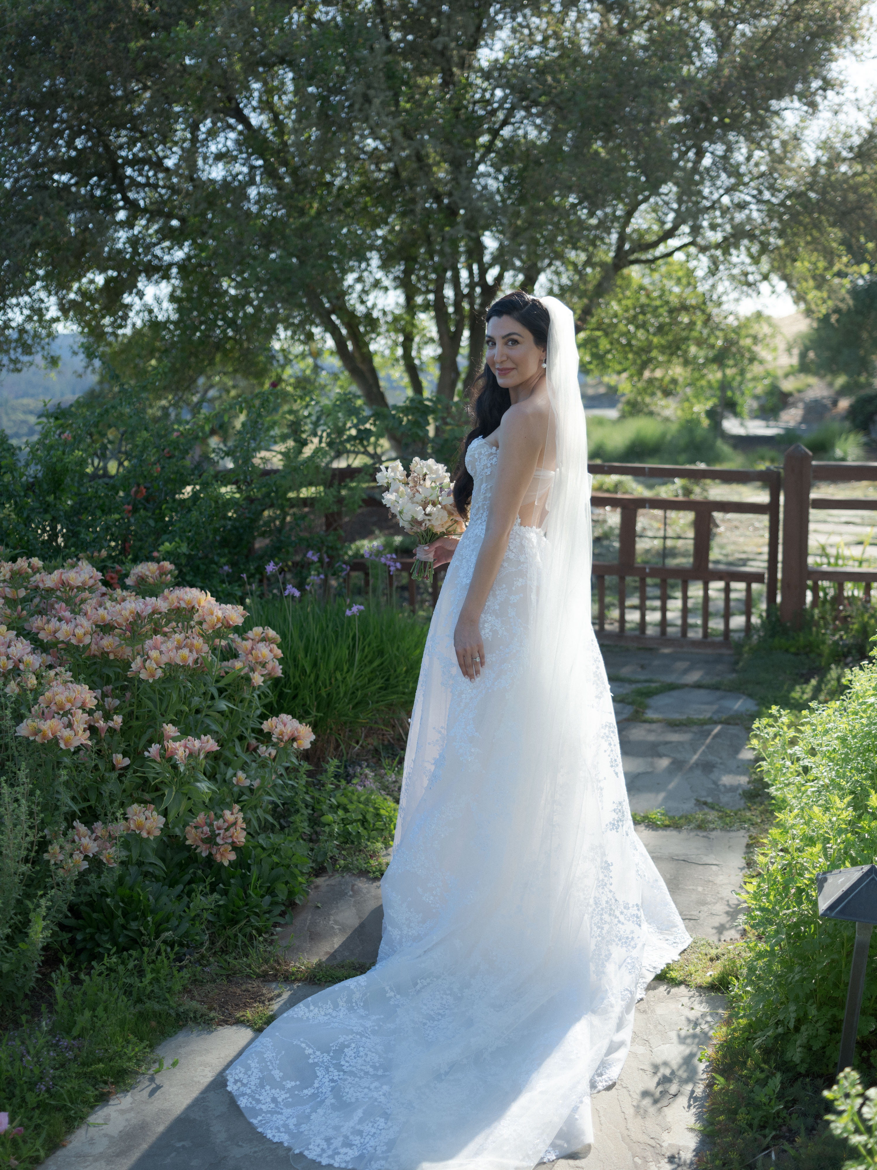 1d3a5189878495bf67243acaf11daee3