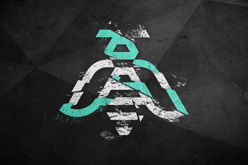 断开的文本效果 (PSD)