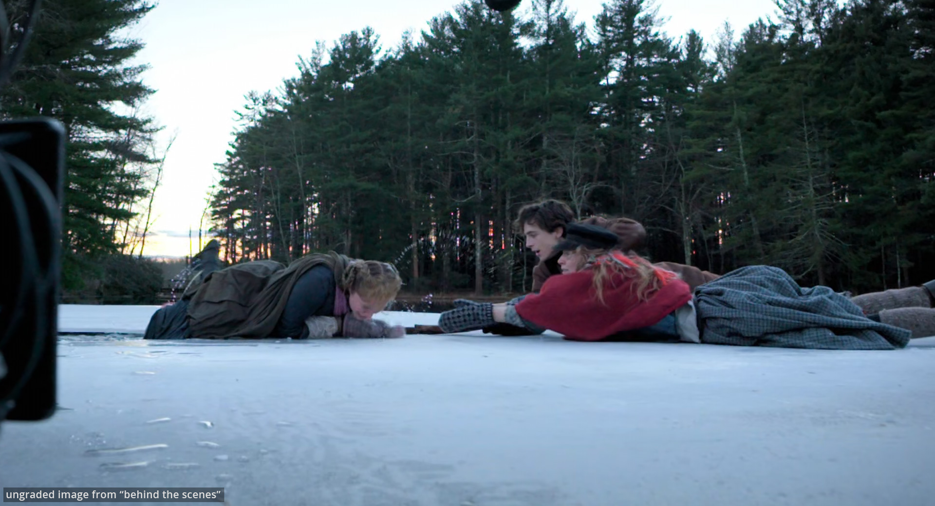 达芬奇 PowerGrades 调色节点包 逆向还原经典电影《小妇人》暖色复古美学风格Mononodes Little Women reverse engineered PowerGrades插图16 Before image