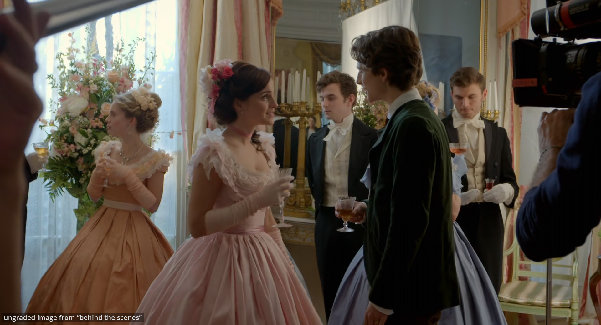 达芬奇 PowerGrades 调色节点包 逆向还原经典电影《小妇人》暖色复古美学风格Mononodes Little Women reverse engineered PowerGrades插图1 Before image