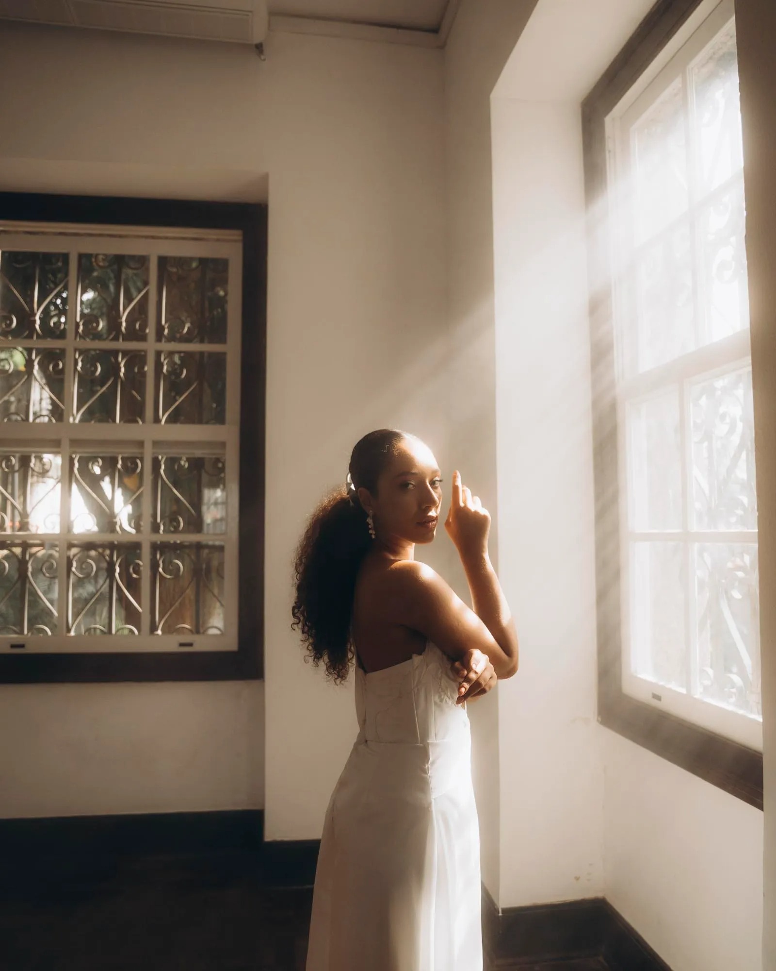 JR2shoot Studio极简主义Lightroom预设包 精心调校ins风高级感滤镜 照片精炼去冗调色