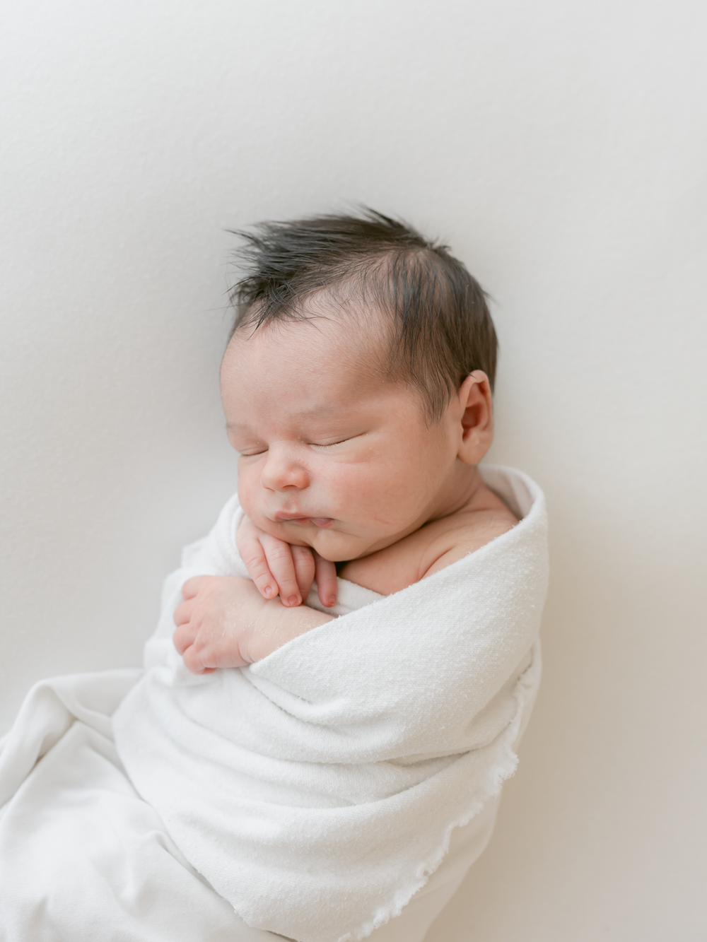 Velvetier Lightroom预设6款柔和粉彩空灵浪漫调色滤镜 婚礼肖像美术拍摄后期手机电脑版 Refined - Velvetier Lightroom Presets