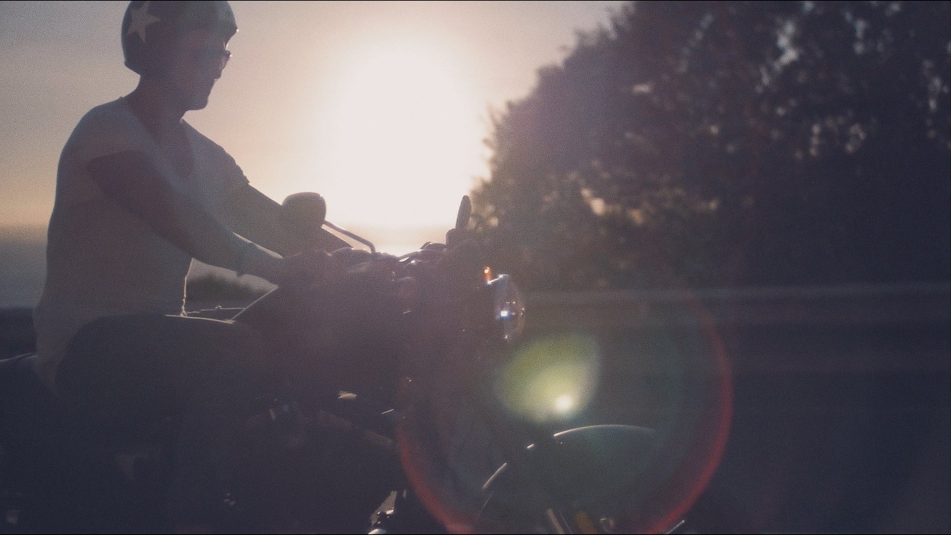 SpectrumGrades超胶片颗粒叠加素材 模拟8mm/16mm/35mm真实有机胶片质感 4K专业视频