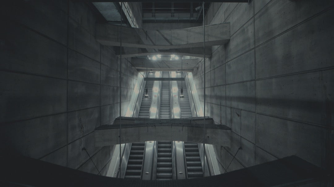 GradeFruit Dramatic Darkness戏剧性黑暗LUT与Lightroom预设 15款.cube/.dng 高对比强烈阴影风格