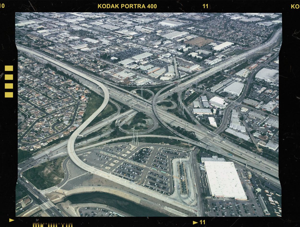 Sickboat照片胶片框PNG叠加素材包 10K分辨率 101+真实35mm/120mm胶片边框与纹理 PHOTO FILM FRAMES: PNG FILM BORDERS + TEXTURE (10K)