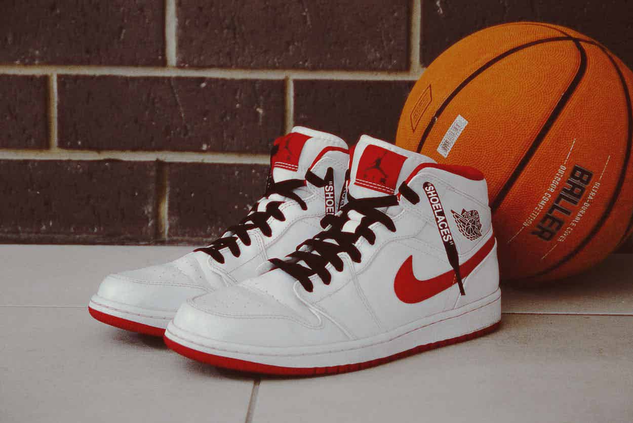 复古电影胶片LUT预设20款冷暖黑白效果 兼容PR/达芬奇/PS/FCPX视频照片调色滤镜包 Sickboat - VINTAGE FILM LOOKS | FILM LUTS | FILM COLOR EFFECTS