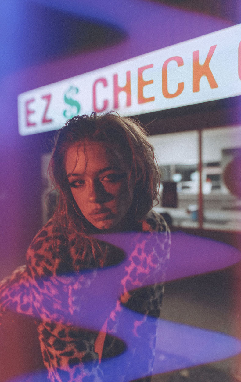 彩色胶片烧痕漏光素材 100+款6K高清JPEG纹理 PS/PR/AE/FCPX/达芬奇设计视频后期素材 Sickboat - Color Photo Film Burn Images + Light Leaks (6K)