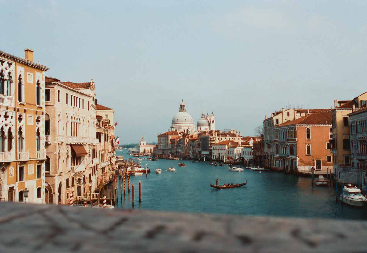 复古电影胶片LUT预设20款冷暖黑白效果 兼容PR/达芬奇/PS/FCPX视频照片调色滤镜包 Sickboat - VINTAGE FILM LOOKS | FILM LUTS | FILM COLOR EFFECTS