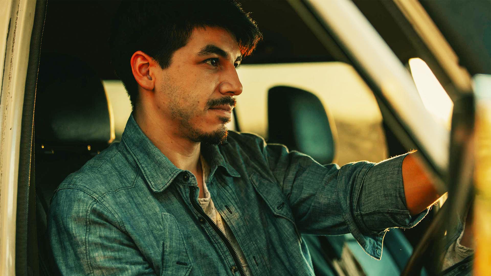 电影感LUT预设包 多软件通用调色滤镜 PR/达芬奇/FCPX/PS/LR兼容 视频照片后期素材MotionVFX - LUT Pack Bundle 1