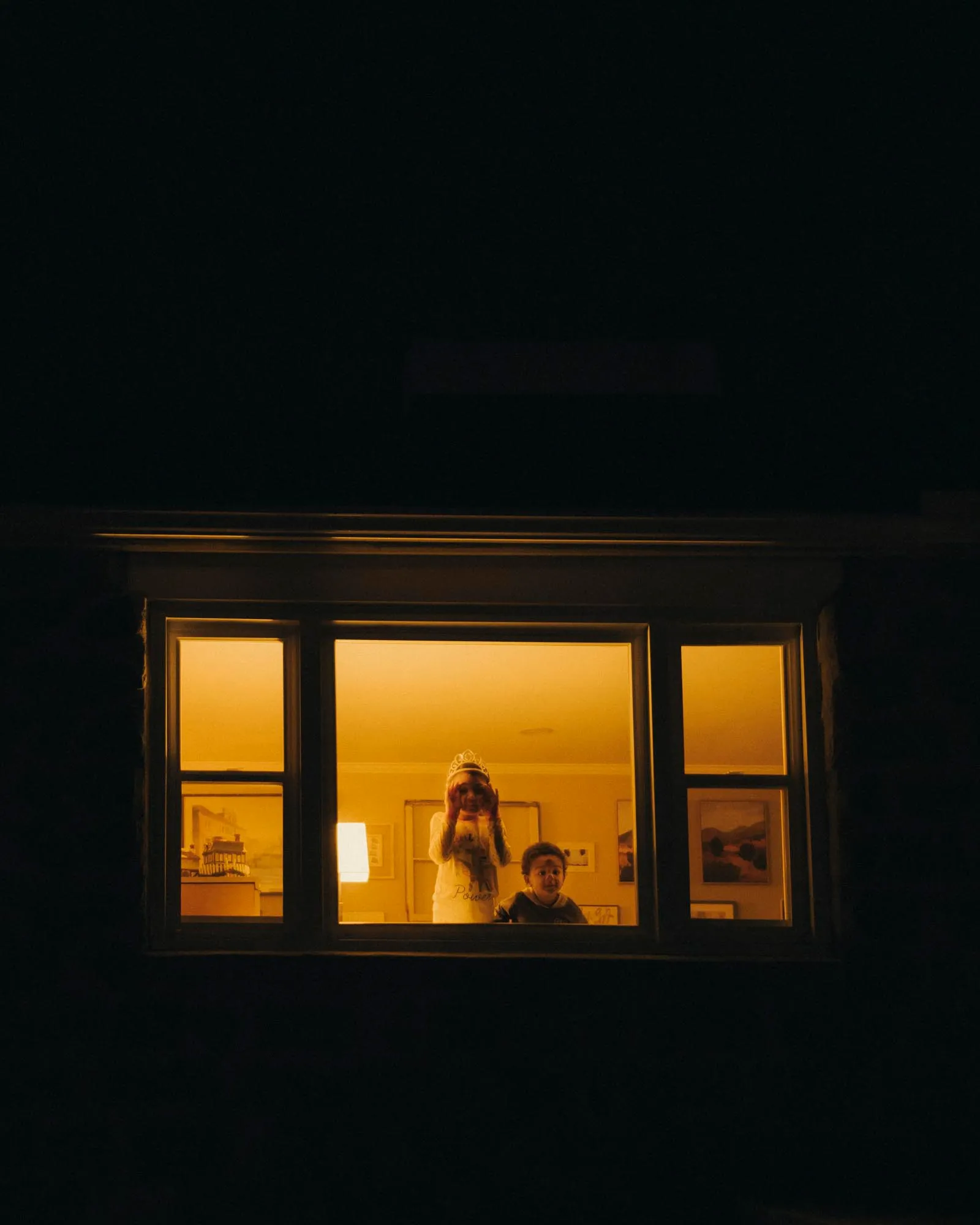 JR2shoot Studio电影感Lightroom预设 专业级色彩科学 丰富对比与肤色优化 手机电脑LR通用